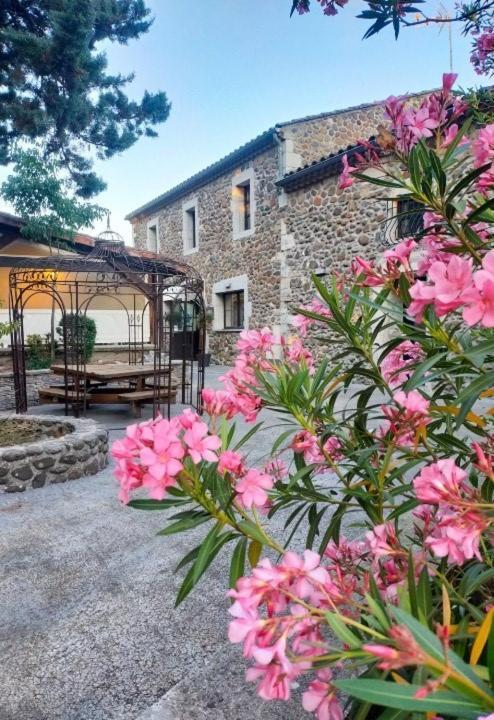 Hotel Du Cros D'Auzon Saint-Maurice-d'Ardeche ภายนอก รูปภาพ