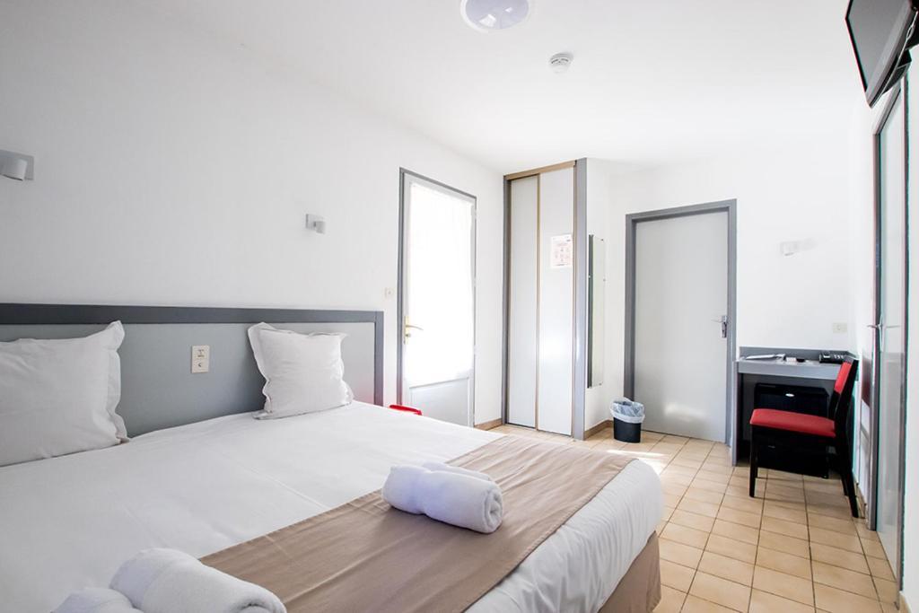 Hotel Du Cros D'Auzon Saint-Maurice-d'Ardeche ภายนอก รูปภาพ